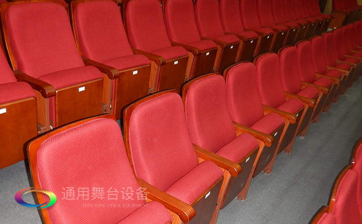 通用舞臺承接廣州市廣鐵一中報告廳舞臺幕布、燈光、音響項目