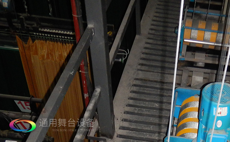 詳談舞臺吊桿(包括手動單(復)式、電動吊桿機、數(shù)字舞臺吊桿控制系統(tǒng))的安全使用及維護